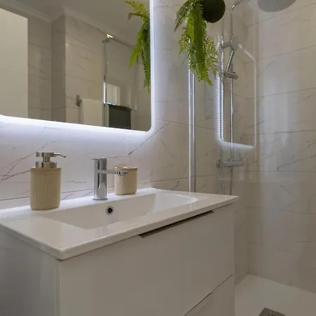 Apartment Stunning Modern In Oura Albufeira