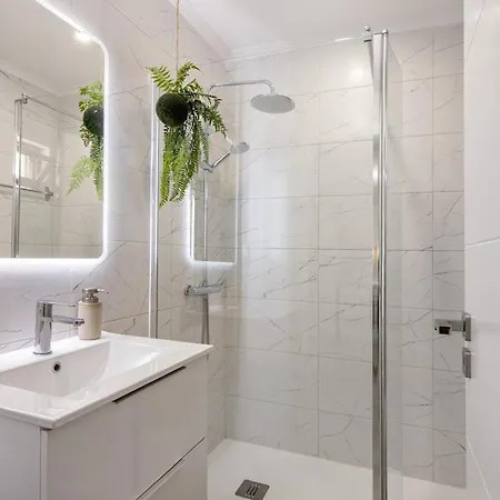 Apartment Stunning Modern In Oura Albufeira