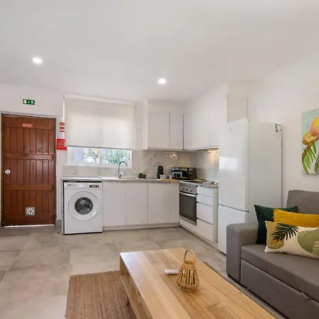 Stunning Modern In Oura Apartment Albufeira
