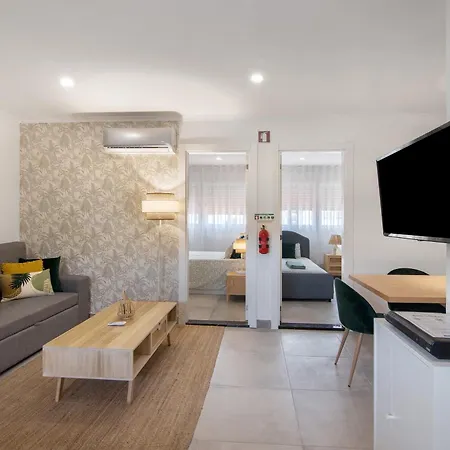 Stunning Modern In Oura Apartamento