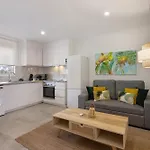 Stunning Modern In Oura Lägenhet Albufeira