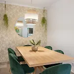 Stunning Modern In Oura *